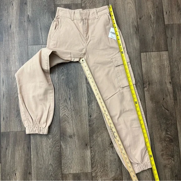 Forever 21 Cotton Cargo Pants Women’s Size XS Light Almond Pink - Picture 8 of 8